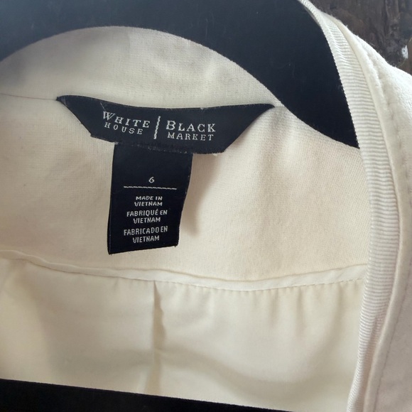 White House Black Market Cream Blazer - Picture 3 of 4